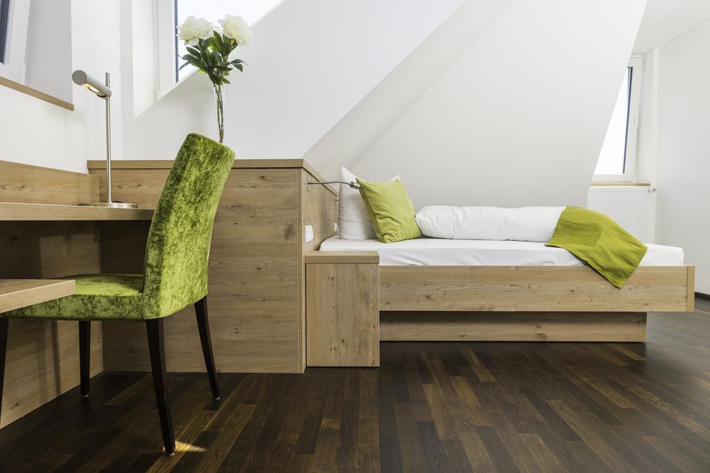 Rheingold Hotel 3*